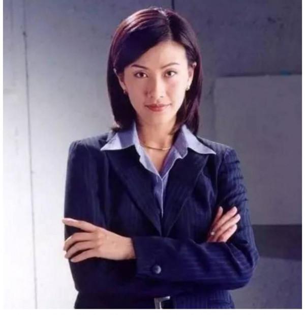 年少不知阿姨香，10年後才發現超美的5位女港星