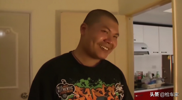 售價超百萬的捷豹，開4年只要22萬！老哥：我就喜歡撿撲街車