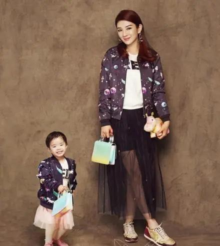 黃奕女兒因顏值備受爭議，沒遺傳到媽媽，卻擁有一張“國際臉”