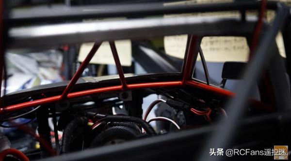 潮白怪獸-閉門造車-135號大腳LCG賽車