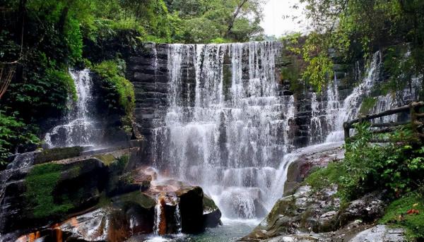 貴州有個滿滿負氧離子景點，號稱洗肺天堂，一個來了不想走地方