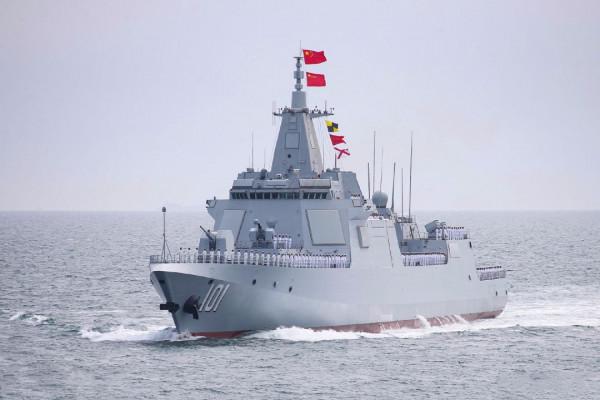 055艦上的垂直起飛無人機能幹什麼？恰好實現了朱姆沃爾特的夢想