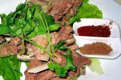 “生於內蒙,興於寧夏”,正在“落敗”的手抓羊肉遭遇了啥? “生於內蒙,興於寧夏”,正在“落敗”的手抓羊肉遭遇了啥?