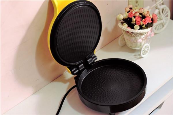 小巧精緻，利仁多功能迷你電餅鐺體驗