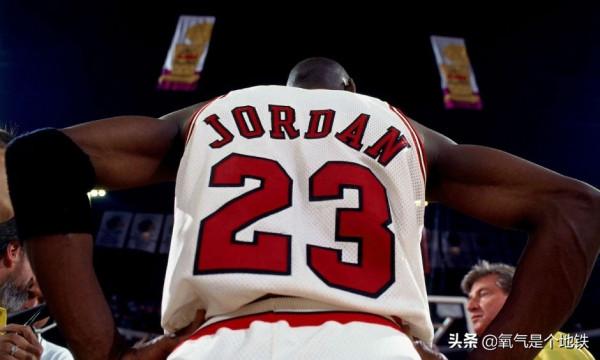 球迷投票各位置歷史第一人:在分衛上,喬丹支援率竟然不足八成 球迷投票各位置歷史第一人:在分衛上,喬丹支援率竟然不足八成