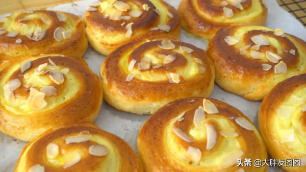 揭秘!奶油卷的家常做法,軟到不知所措,快要捏不住 揭秘!奶油卷的家常做法,軟到不知所措,快要捏不住