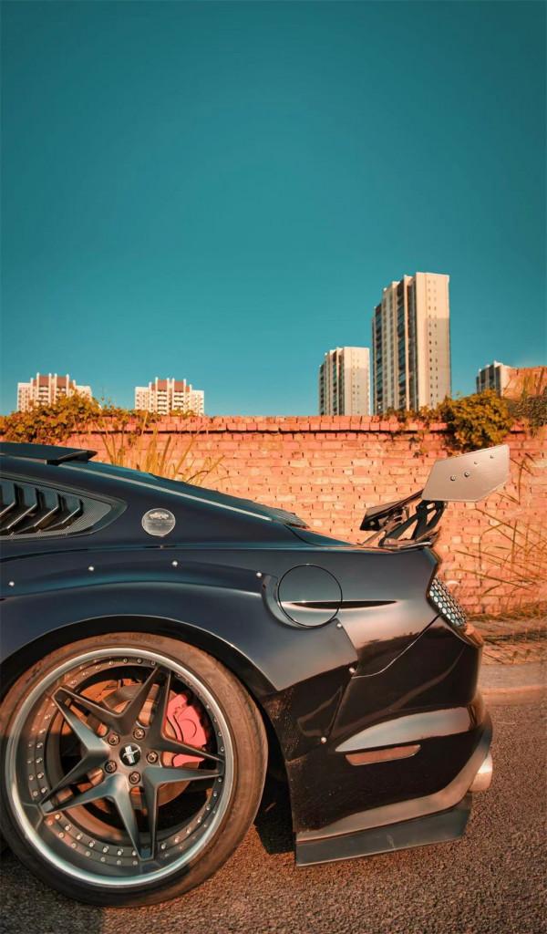 5套輪轂4套包圍 打造全球獨一無二的寬體福特Mustang