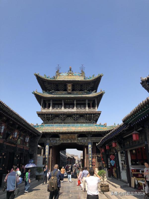 晴空下的平遙更美麗