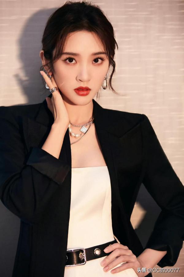 明星圖片唐藝昕