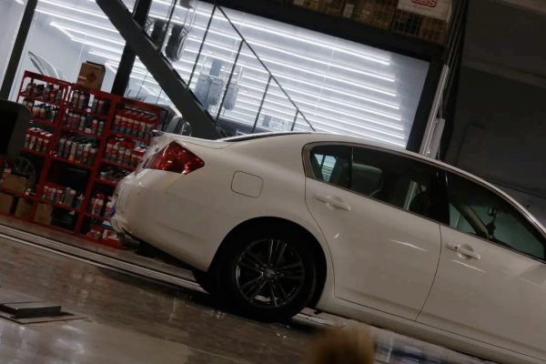 怪獸修車：整備升級二手的13年英菲尼迪G25，精心施工，再現完美