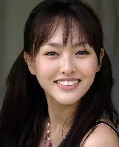 阿嬌的腿，楊冪的鼻子，劉亦菲的肩膀，說說女星的長相短板