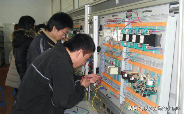 高考生：大學不打算考研，可報考的6大專業，本科就業率也挺高