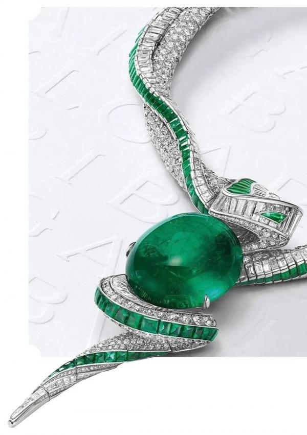 劉雯在這上了13年的班兒，這個國產品牌真爭氣