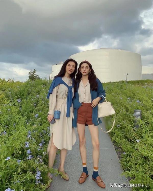 女人45歲以後,不管穿褲子還是裙子,少穿這2種鞋子,低階沒氣質 女人45歲以後,不管穿褲子還是裙子,少穿這2種鞋子,低階沒氣質