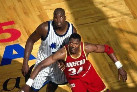 拿出一套可以比肩“魔神皇佛鯊”的陣容，你會選擇哪五名球員？