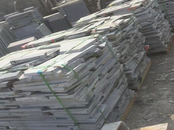 青石板地鋪石冰裂紋和碎拼的價格區別