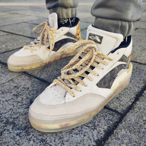 李寧又曝光了一款新板鞋！質感拉滿，還是聯名，比惟吾Pro還要帥