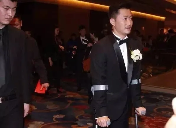 1天15億的春節檔，為什麼養不起這群最拼命的演員？