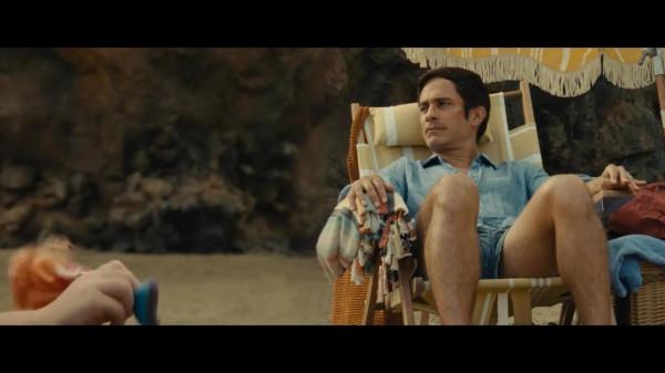 懸疑電影《老去》:濃縮生命的詭異海灘,讓度假變成度餘生 懸疑電影《老去》:濃縮生命的詭異海灘,讓度假變成度餘生