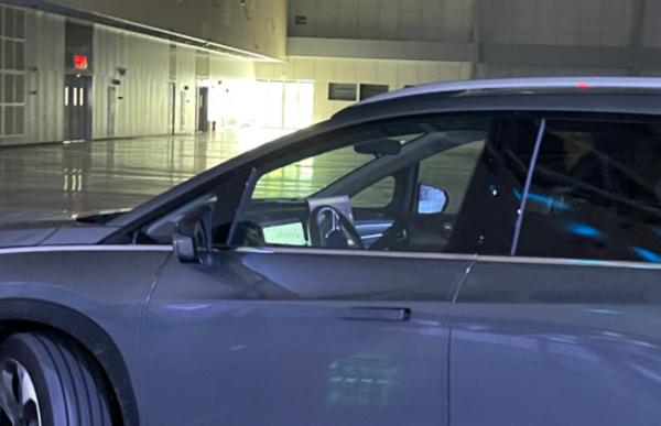 試駕AION V Plus:顏值智慧雙重進化,不止“小改款”那麼簡單 試駕AION V Plus:顏值智慧雙重進化,不止“小改款”那麼簡單