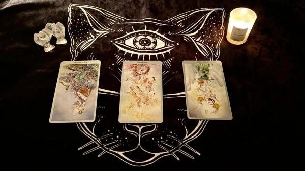 2022&period;01事業運勢：水瓶座思考清晰做成長，雙魚座太過貪心陷兩難