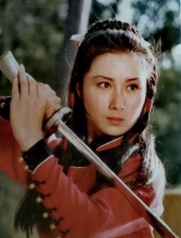 憑《少林寺》走紅&comma;嫁外國富商棄演從商&comma;&OpenCurlyDoubleQuote;牧羊女&rdquo;丁嵐如今怎樣了