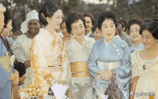 歷史為何總是如此的相似，日本新舊兩任皇后，都是亞洲的戴安娜