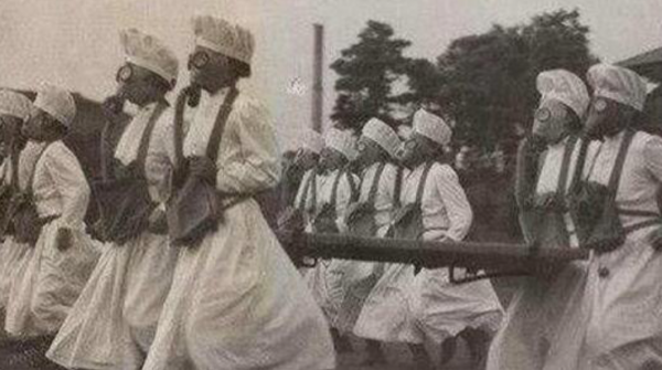 二戰日本女兵多可憐?年齡最小14歲,一人照顧上千人,武器是竹槍 二戰日本女兵多可憐?年齡最小14歲,一人照顧上千人,武器是竹槍