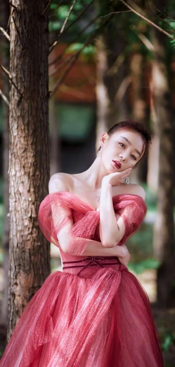 有喜歡袁姍姍的嗎？近期袁姍姍鼻子大變樣，之前就很好看，何必呢