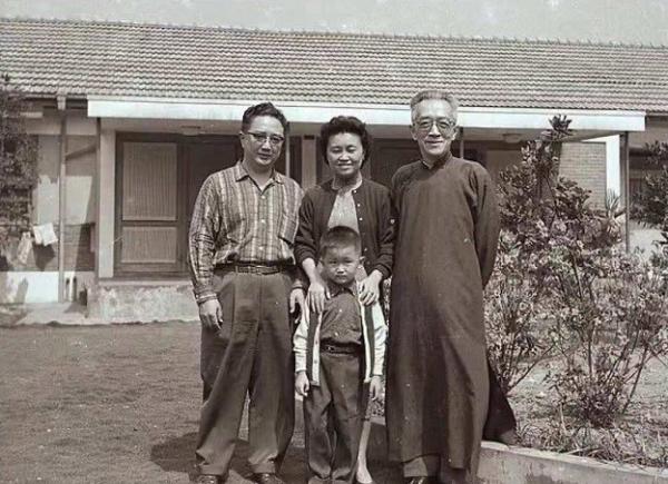 胡適悲涼後半生：愛女早夭，兒子自縊前登報罵父，66歲獨孫仍未婚