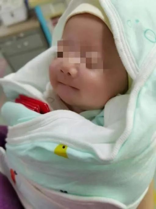 超早產“巴掌寶寶”,115天生命闖關!看哭了…… 超早產“巴掌寶寶”,115天生命闖關!看哭了……