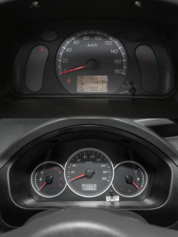 五菱之光對比東風小康K05S，空間稍差，但是車內通透而且配置稍高