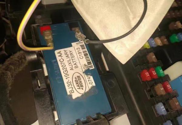 攬勝極光輔助電池故障怎麼解決? 攬勝極光輔助電池故障怎麼解決?