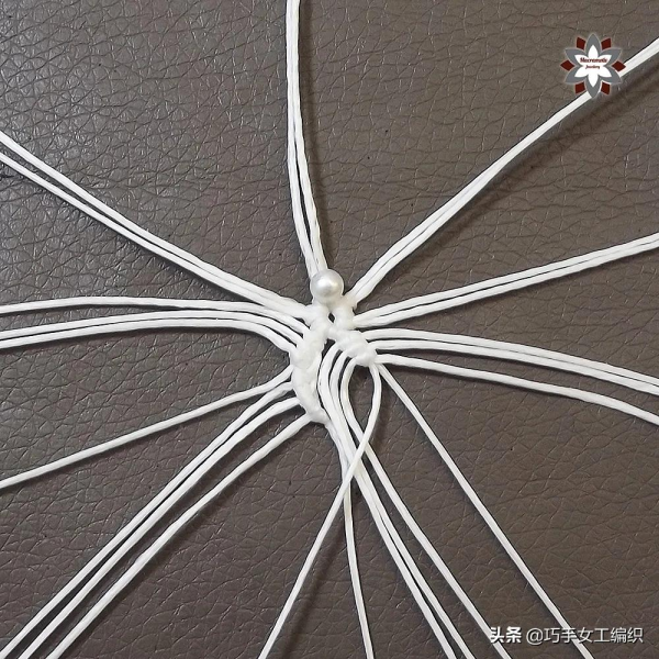 用繩子就能編出漂亮的雪花，超詳細的教程，一步一步教你編