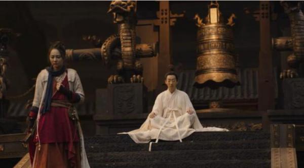 趕考書生偶遇“墜龍事件”,這個龍頭好大!好怕怕 趕考書生偶遇“墜龍事件”,這個龍頭好大!好怕怕