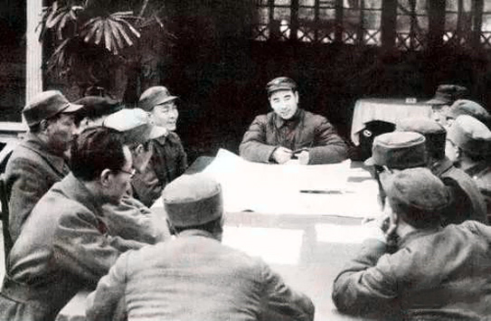 毛主席的兩員愛將不約而同“抗命不遵”，看偉人是如何處置的？