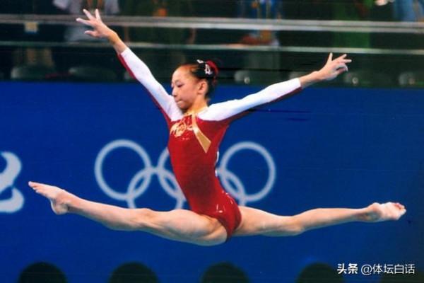 29歲體操冠軍產子!退役後形象變“女神”,老公為1米9肌肉男 29歲體操冠軍產子!退役後形象變“女神”,老公為1米9肌肉男