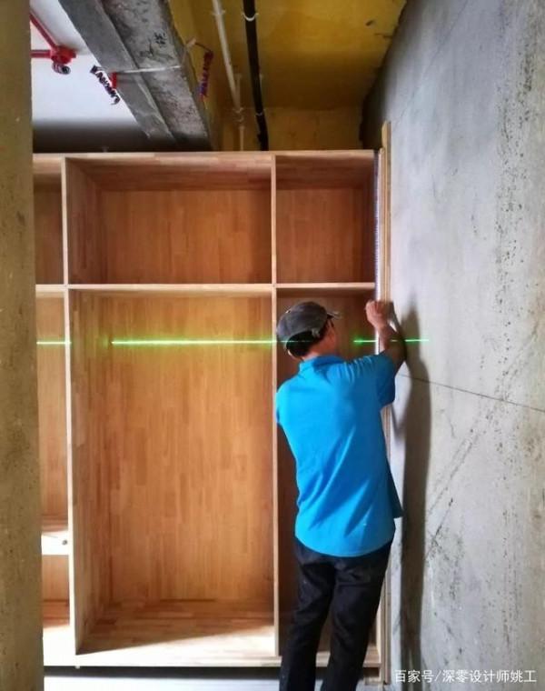 定製衣櫃精準拿捏尺寸,別再這“翻車”,與牆有縫隙難看又難處理 定製衣櫃精準拿捏尺寸,別再這“翻車”,與牆有縫隙難看又難處理