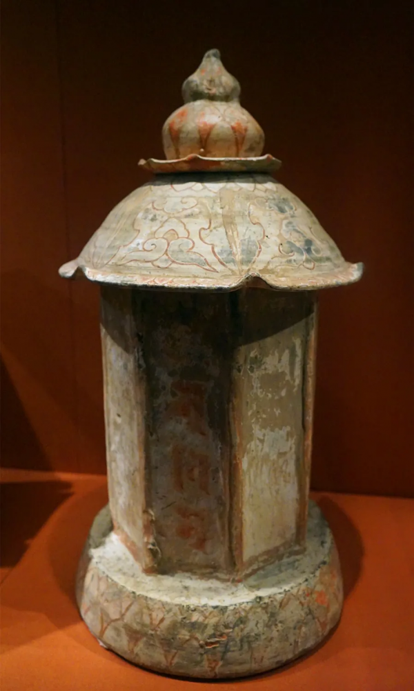 為了敦煌特展,故宮拿出了秘藏60年的大小忽雷 為了敦煌特展,故宮拿出了秘藏60年的大小忽雷