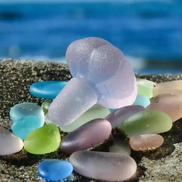 什麼是海玻璃？50幅玲瓏剔透•糖果色•海玻璃的由來