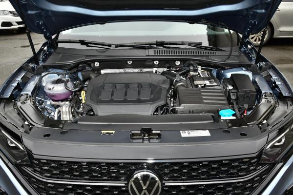 一上市就火了，造型大氣，3套動力可選，新款帕薩特真站起來了？