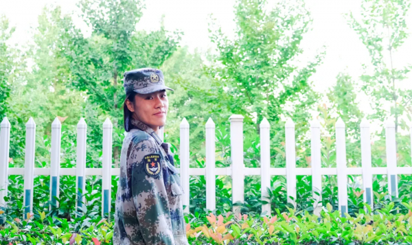 颯！第71集團軍新畢業女排長集體亮相