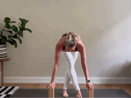 15分鐘瑜伽序列，讓你加深前屈幅度，超級有效