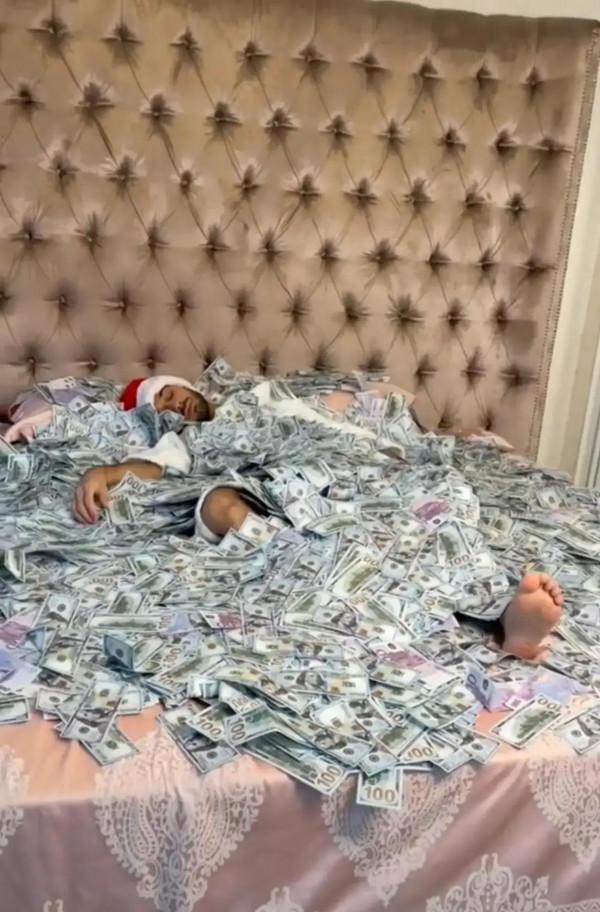 紙醉金迷的生活 紙醉金迷的生活