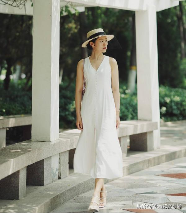 會打扮才不顯老！45歲以上女人的穿搭建議：顏色要淡、款式要寬