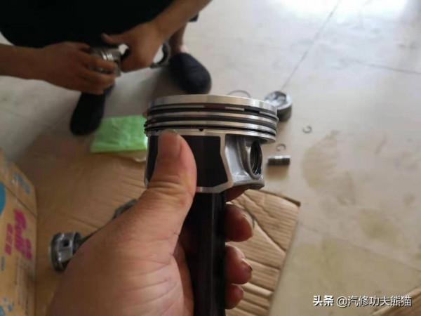 大眾高爾夫1.4T差點開報廢，燒機油、燒防凍液、缺缸大修一次解決