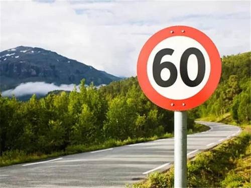 盤點汽車界五大“迷惑性”設計：純電車配聲浪，效能車裝假排氣？