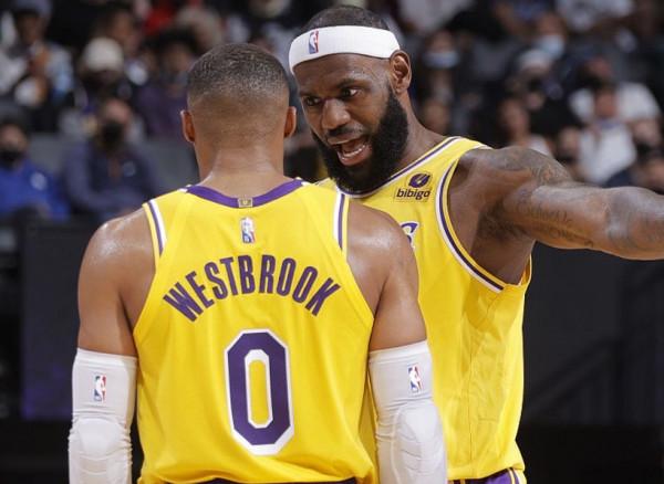 跟火箭耗不起了?曝籃網2換2交易即將達成,28歲妖衛願意輔佐哈登 跟火箭耗不起了?曝籃網2換2交易即將達成,28歲妖衛願意輔佐哈登