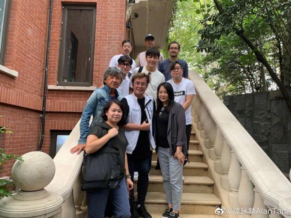 譚詠麟提前慶祝林子祥74歲生日 感覺甜蜜？