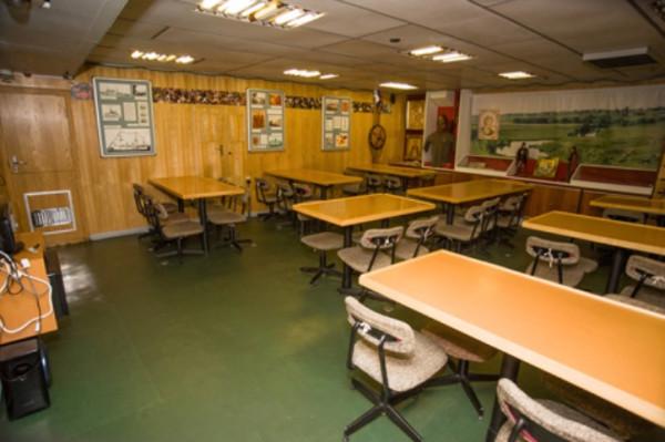 法國戰略核潛艇有多豪華？颱風級跟它比起來，就是一個縣城招待所